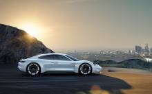 Vente de Porsche électrique par un concessionnaire à Toulon La Garde